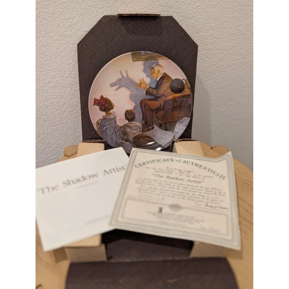 Norman Rockwell "The Shadow Artist" Heritage Collection COA - Picture 3 of 5